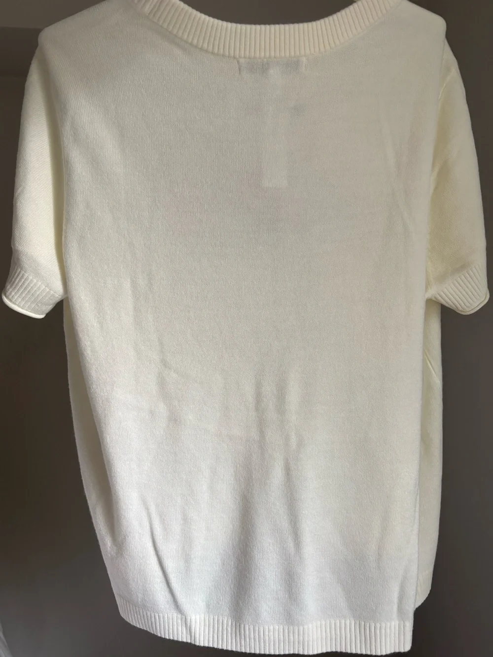 Womens lightweight sweater top